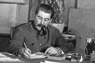 Сталин не считался с потерями? Это неправда!