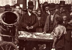 Трубочисты, уличные торговцы и толпы попрошаек: Англия 1870-х