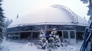 Петроглифы Канозера накрыли стеклянным куполом