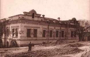 Почему Борис Ельцин снес дом, где расстреляли Романовых?